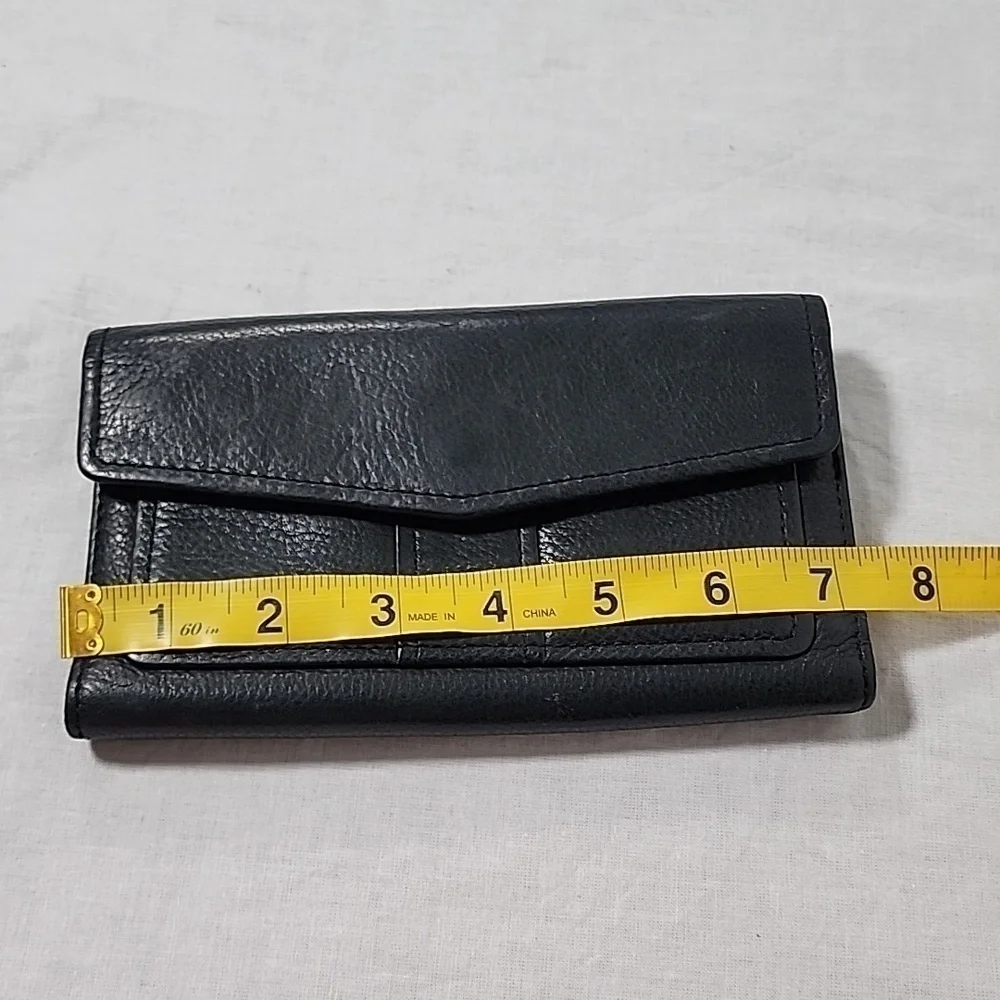 🤍 Vintage Fossil trifold checkbook wallet